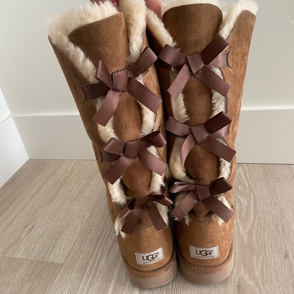 Ugh Bailey Bow Tall II Boot - Picture 1 of 5